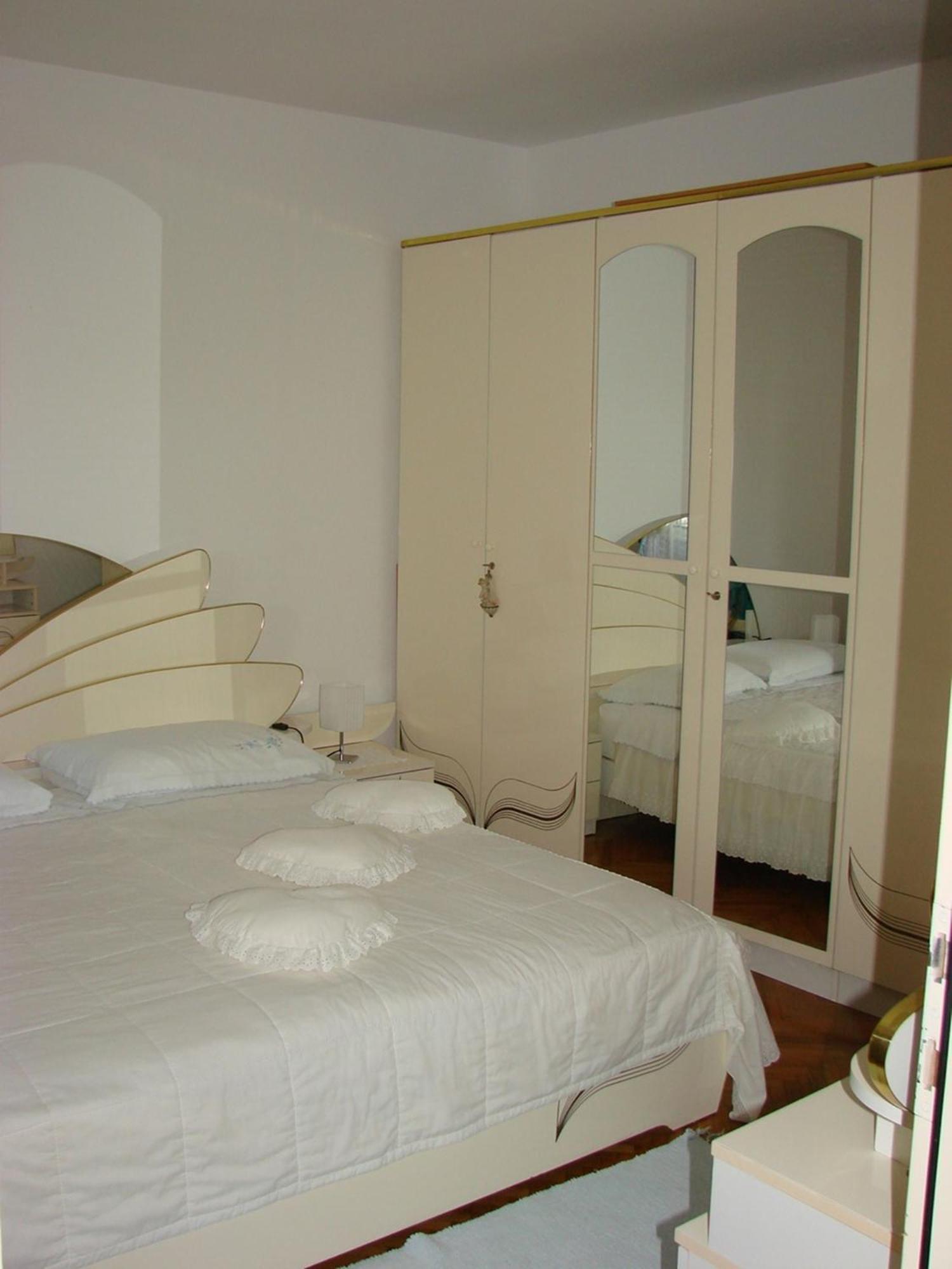 Apartment Milena Pula Bilik gambar